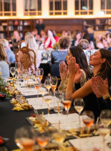 corporate & company wine tastings in athens by cinque