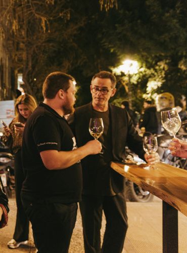 Private Greek wine tasting for special occasions in Athens by Cinque Wine and Deli